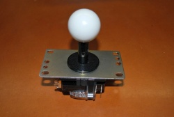 画像ギャラリー No.001のサムネイル画像 / アーケードコントローラの騒音問題がついに解決? 老舗・三和電子が生み出した「静音ジョイスティックレバー」テストレポート&インタビュー