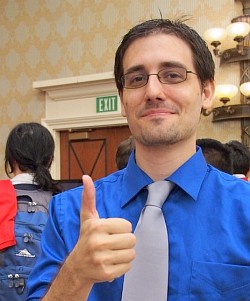 ���������꡼ No.008�Υ���ͥ������ / ��EVO2012�ϳ�Ʈ�������ѡȥ�С��쥹�ɥ���ȥ������Hit Box�פγ�ȯ�ԡ�Dustin Huffer��˥ߥ˥��󥿥ӥ塼