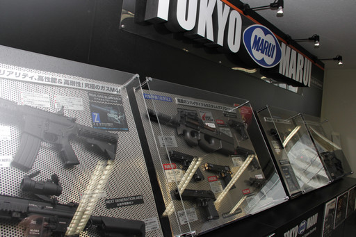 ���������꡼ No.010�Υ���ͥ������ / ��Ʈ�ȡ�����������������������Ǿ�����ǽƷ���򷫤깭���롣��RED STONE �ޥ����åƥ����Ҳ� ���Х����θ� with ���������ץ�ݡ���