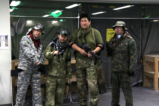 ���������꡼ No.013�Υ���ͥ������ / ��Ʈ�ȡ�����������������������Ǿ�����ǽƷ���򷫤깭���롣��RED STONE �ޥ����åƥ����Ҳ� ���Х����θ� with ���������ץ�ݡ���