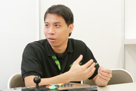 画像ギャラリー No.005のサムネイル画像 / アーケードスティックの新星,RazerのXbox 360用アーケードスティックはいかにして生まれ,どこを目指すのか。Razerの担当者に聞いてみた