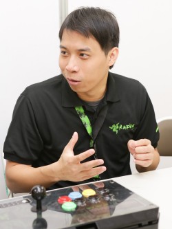 画像ギャラリー No.006のサムネイル画像 / アーケードスティックの新星,RazerのXbox 360用アーケードスティックはいかにして生まれ,どこを目指すのか。Razerの担当者に聞いてみた