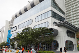 ���������꡼ No.002�Υ���ͥ������ / ��COMPUTEX�Ϥޤ����θ����Ƥ�餤�������顤�����ơ����ʤ��ס�Razer��Υꥢ��Ź�ޡ�RazerStore Taipei�פ򸫤Ƥ���