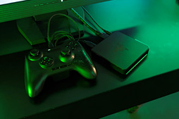 ���������꡼ No.006�Υ���ͥ������ / ��COMPUTEX�Ϥޤ����θ����Ƥ�餤�������顤�����ơ����ʤ��ס�Razer��Υꥢ��Ź�ޡ�RazerStore Taipei�פ򸫤Ƥ���