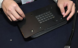 ���������꡼ No.005�Υ���ͥ������ / ��COMPUTEX��MSI��ʹ����129�ɥ�ΥΡ���PC��������ե��å�����ĥ�ܥå�����GUS�׾ܺ١������̿������������