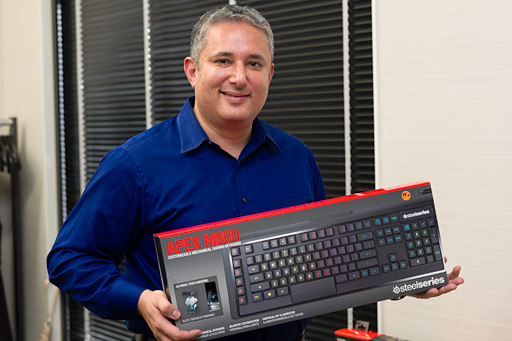 ���������꡼ No.002�Υ���ͥ������ / SteelSeries�ο�CEO����С��˻ᥤ�󥿥ӥ塼��Logitech G�����ŷ���Ҥ�����ϡ��ȳ���3�̤ΥǥХ����᡼������ɤ���Ƴ���Τ�