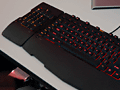 「X6 Keyboard」&「X5 Mouse」。実機展示された「SideWinder」の気になるところを担当者に確認