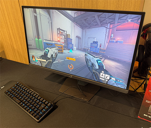 画像ギャラリー No.001のサムネイル画像 / ゲーマー向け新型有機ELディスプレイやRTX 5080搭載小型PC,初音ミクコラボPCパーツなどASUSが今後発売予定の製品を披露