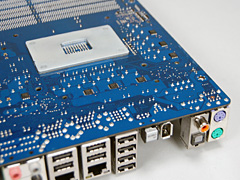 画像集#010のサムネイル/GIGABYTEのゲーマー&OC向けマザー「GA-EX58-EXTREME」を写真で確認