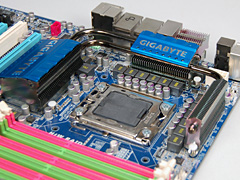 画像集#011のサムネイル/GIGABYTEのゲーマー&OC向けマザー「GA-EX58-EXTREME」を写真で確認