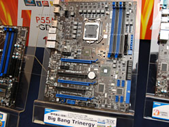 画像ギャラリー No.004のサムネイル画像 / MSI,秋葉原のイベントで注目のマザーボード「Big Bang」概要を公開。第1弾製品の実機デモも