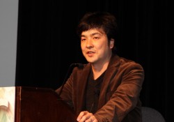 ���������꡼ No.001�Υ���ͥ������ / ��GDC 2010��FF13�Ϥʤ��Ȱ���ƻ�ɤʤΤ����ǥ��쥯������Ļ���Ἣ�餽�Υ�����ǥ�����ˤĤ��Ƹ�ä���The Crystal Myth and FFXIII�פ��ݡ���