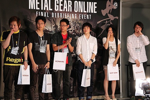 画像ギャラリー No.012のサムネイル画像 / 「幻のマップ」と開発秘話が披露された「METAL GEAR ONLINE」公式ファイナルイベント「FINAL Debriefing Event」をレポート