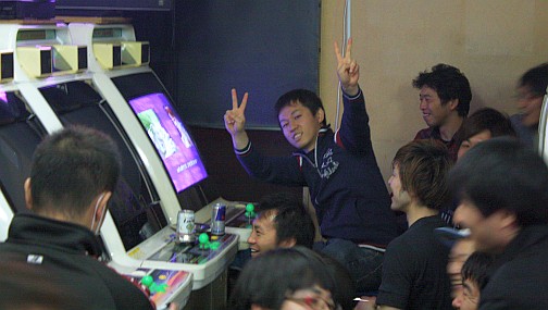 ���������꡼ No.008�Υ���ͥ������ / �ϰ�Υץ饤�ɤ򤫤���Ǯ���Хȥ롣�֥����ѡ����ȥ꡼�ȥե�������II X�פΥץ쥤�䡼��ť��٥�ȡַ���!! ����vs��������Ϣ��ץ�ݡ���