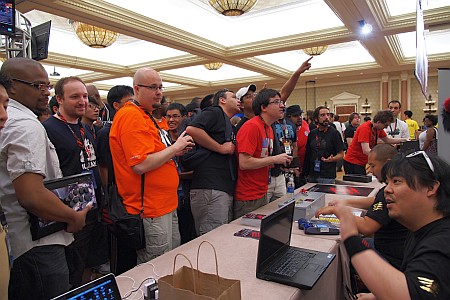 画像ギャラリー No.007のサムネイル画像 / Mad Catzが何を考え,アーケードスティックを作り続けるのか。米格闘ゲームシーンのキーマン,マークマン氏に聞く,コミュニティとメーカーの理想的な関係