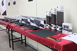 ꡼ No.003Υͥ / 褷Mad CatzĤܾΦ1ʤȤƥޥΡR.A.T.ץ꡼3