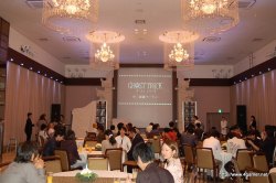 画像ギャラリー No.002のサムネイル画像 / 来場者全員を巻き込んだ一大トリックとは? 「ゴースト トリック」“完成披露パーティー”レポートを掲載