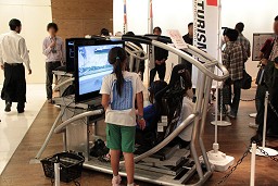 画像ギャラリー No.010のサムネイル画像 / PS3と立体視ディスプレイが奏でるゲームの未来とは? PS3の技術と未来を語るトークセッション開催