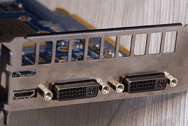 ���������꡼ No.007�Υ���ͥ������ / ��COMPUTEX��Galaxy��GeForce��®�Ȥʤ�ǥ奢��GTX 470�����ɤ�GTX 470��GT 240���祫���ɤ����