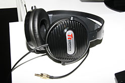 ꡼ No.011 | ThermaltakeΥޡ֥ɡTt eSPORTSôԤʹά̡ץޡѤ2饤ʥåפǾ