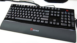 ꡼ No.017 | ThermaltakeΥޡ֥ɡTt eSPORTSôԤʹά̡ץޡѤ2饤ʥåפǾ