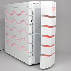 ���������꡼ No.011�Υ���ͥ������ / BitFenix��1�ƤΥ����ޡ�����PC��������Colossus�ס����ΰ���Ū�ʳ��Ѥ�������¤��̿��ǥ����å�����