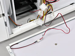 ���������꡼ No.015�Υ���ͥ������ / BitFenix��1�ƤΥ����ޡ�����PC��������Colossus�ס����ΰ���Ū�ʳ��Ѥ�������¤��̿��ǥ����å�����