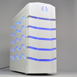 ���������꡼ No.030�Υ���ͥ������ / BitFenix��1�ƤΥ����ޡ�����PC��������Colossus�ס����ΰ���Ū�ʳ��Ѥ�������¤��̿��ǥ����å�����