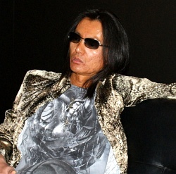 ���������꡼ No.001�Υ���ͥ������ / ��TGS 2010�ϡ�Devil's Third�פϤ�äȤ�����ʥ��塼��������������ϥ饲���ॹ��������ɽ������ �ĳ�ȼ����˥��󥿥ӥ塼