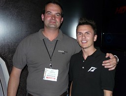 ���������꡼ No.001�Υ���ͥ������ / ��E3 2010�ϥѥȥ�������ˡ�졼������˰���ʤ��襤��������Need for Speed: Hot Pursuit�פϡ�ͧã���ؤ����ڤˤ���Autolog��ǽ����̯