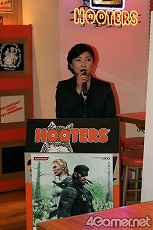 画像ギャラリー No.011のサムネイル画像 / 「METAL GEAR SOLID SNAKE EATER 3D」に,杉原杏璃さんや仁藤みさきさんのポスターが登場。拡張スライドパッドでの操作方法も判明した,HOOTERS TOKYOでのイベントをレポート