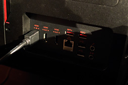 ���������꡼ No.008�Υ���ͥ������ / ��COMPUTEX�ϥ����ޡ������վ����η�PC���Ȥ��Ȥ����ΤΥ���ե��å������������ߤ��б���MSI��Ÿ��