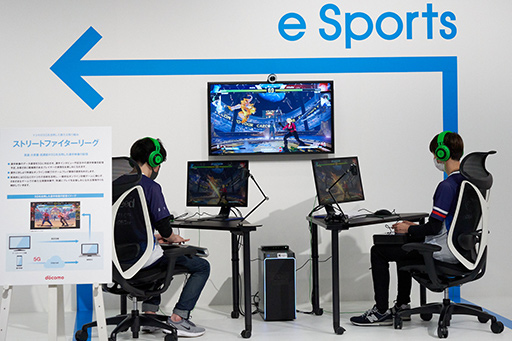 画像ギャラリー No.025のサムネイル画像 / ドコモの夏モデルは「Xperia 1 III」と「AQUOS R6」に注目。NTTドコモ2021夏モデル展示会レポート