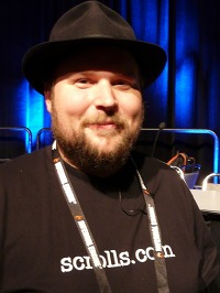 ���������꡼ No.004�Υ���ͥ������ / ��GDC 2011�Ϥ��Ρ�Minecraft�פγ�ȯ������Mojang����2���ȯɽ����Scrolls�פϥե��󥿥������ζ�������饤�󥫡��ɥ�����