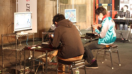 画像ギャラリー No.009のサムネイル画像 / “ウメヌキ”トークにファン感涙。Android版とXbox 360版のストIVで争われた「LG Cup SFIV HD Global Championship」レポート