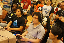 ���������꡼ No.012�Υ���ͥ������ / ��EVO2012�ϥ���ϥ�����γ����˲�줬Ǯ��������EVO2012�׽����ޤȤ��Ǻܡ��֥���IV AE���������Ϥۤ����ǡ���SCV�פ�3�ͤ��辡�ʽФ�