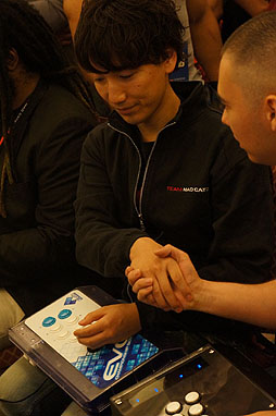 ���������꡼ No.016�Υ���ͥ������ / ��EVO2012�ϥ���ϥ�����γ����˲�줬Ǯ��������EVO2012�׽����ޤȤ��Ǻܡ��֥���IV AE���������Ϥۤ����ǡ���SCV�פ�3�ͤ��辡�ʽФ�