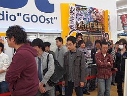 画像ギャラリー No.001のサムネイル画像 / WonderGOOにプロゲーマーがやってきた。思いがけないサプライズに会場が沸いた「HORIスティックイベント sako special 2013〜春〜」レポート