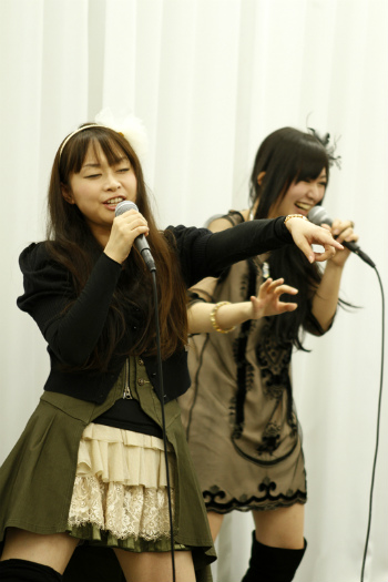 画像集#002のサムネイル/今井麻美さんと喜多村英梨さん,キメるところはキメる。ARTERY VEINによる「コープスパーティー BoS」のED「パンドラの夜」発売記念イベントレポート