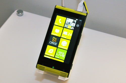 ꡼ No.004 | Windows Phone 7.5о졣1ƤٻKDDIüIS12TסXbox LIVE⤤ʹƤھɲá