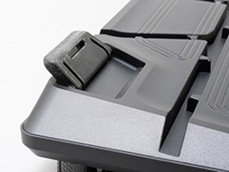 画像ギャラリー No.017のサムネイル画像 / コンパクトなフルキーボード「VANGUARD PRO 96」と約36gのハイエンドマウス「SABRE v2 PRO」は勝利を引き寄せるデバイスだ【PR】