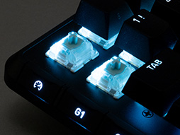 画像ギャラリー No.027のサムネイル画像 / コンパクトなフルキーボード「VANGUARD PRO 96」と約36gのハイエンドマウス「SABRE v2 PRO」は勝利を引き寄せるデバイスだ【PR】