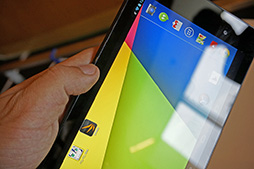 ܤǤĤȯȤʤNexus 72013ˡץեȥץå󡣵ˤʤǽåƤ