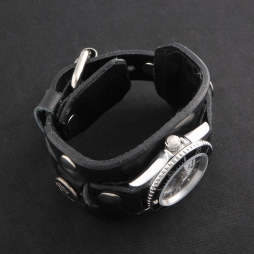 画像ギャラリー No.008のサムネイル画像 / 「デジモンアドベンチャー」から,オメガモンのレザー腕時計がプレミアムバンダイ限定で登場