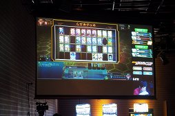 画像ギャラリー No.006のサムネイル画像 / アーケードTCG「CODE OF JOKER」の全国大会“アルカナカップ〜運命に選ばれし者〜”本戦をレポート。特別ルールを制したのはきゅーへー選手