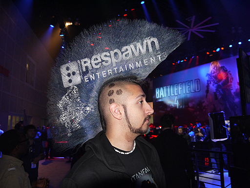 ���������꡼ No.007�Υ���ͥ������ / ��E3 2013���������ܤȤʤä���Titanfall�פΥ꡼�ɥ����ƥ����Ȥ˥��󥿥ӥ塼��Call of Duty��������������ȯ��ã�������ܻؤ�����������ΤȤ�