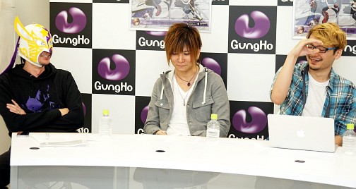 ������#023�Υ���ͥ���/�֥ǥ��Х��󥲡��ȡ�1��ǯ��ǰ���󥿥ӥ塼������1ǯ�֤�ư���Ⱥ����Ÿ���ˤĤ��ơ�������ǥ��쥯������4̾�α��ĳ�ȯ�����åդ�ľ��