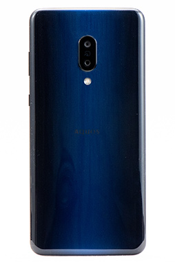 画像ギャラリー No.003のサムネイル画像 / 重量約141gのスマートフォン「AQUOS zero2」が発売。軽いだけでなくゲーム用機能も完備したゲーマー向け端末の完成形