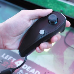 ������#014�Υ���ͥ���/���ҹ������äƴ����Ԥˤ��餱���ʤ���AC�ǡ�LEFT 4 DEAD -��¸�Ԥ���-�ץ����ƥ��ȥ�ݡ��ȡ���ϩ�ץ��ǥ塼�����ؤΥߥ˥��󥿥ӥ塼��