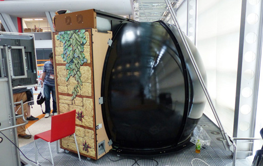 画像ギャラリー No.003のサムネイル画像 / バンダイナムコゲームス,アーケードゲームのプレス向け体験会を開催。ドーム型筐体ガンSTG「ロストランドアドベンチャー」ほか最新作を体験してきた